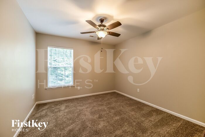 Building Photo - 8978 N Red Maple Cir