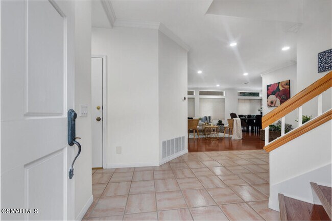 Building Photo - 233 Valero Cir