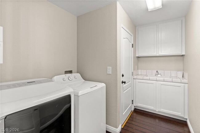 Building Photo - 2417 Shady Vista Dr