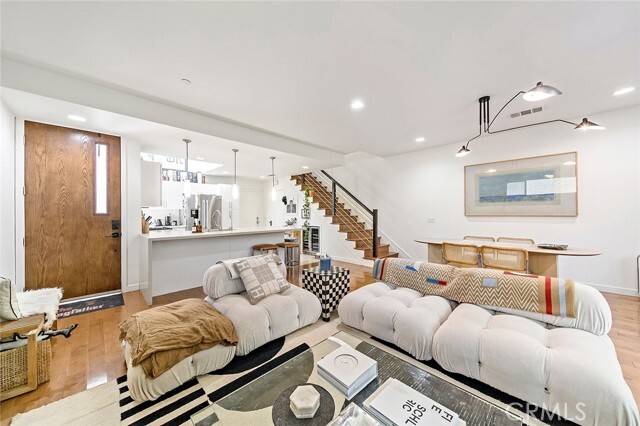 Building Photo - 2511 Via Artis