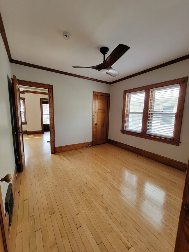 Building Photo - 1544 N 59th St