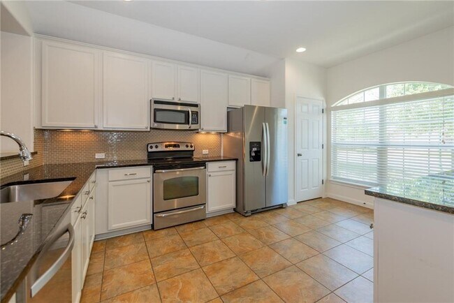 Building Photo - 30118 Diamond Dove Trail