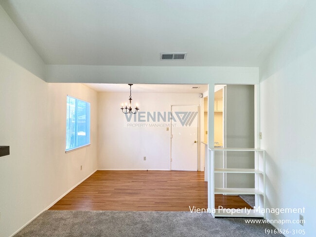 Building Photo - 3309 Huntsman Dr