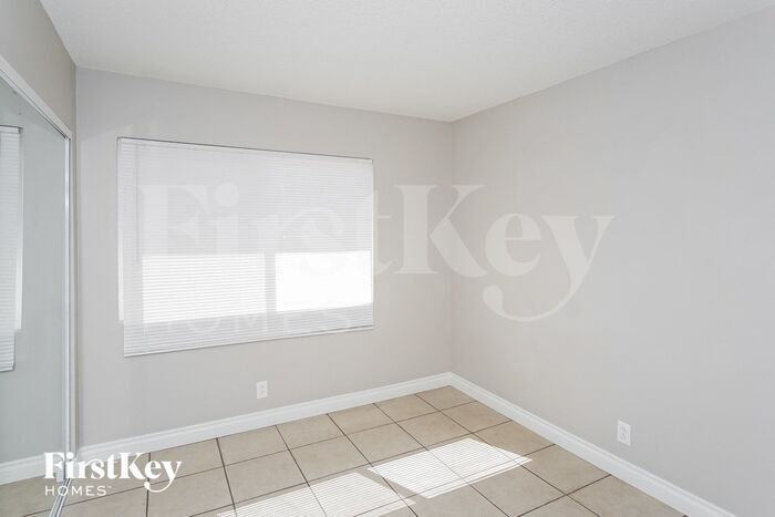 Building Photo - 4624 Cinderella Ln