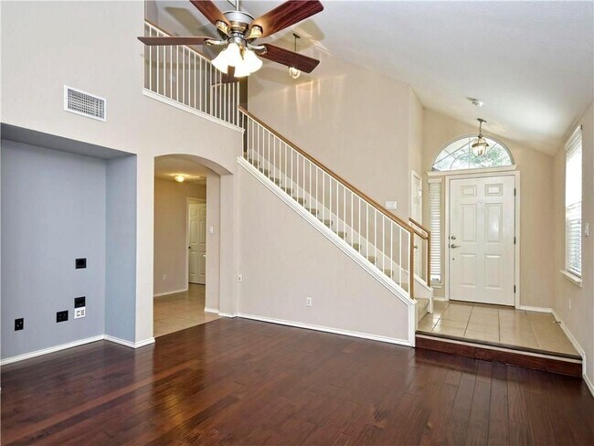 Building Photo - 11113 Crazy Well Dr