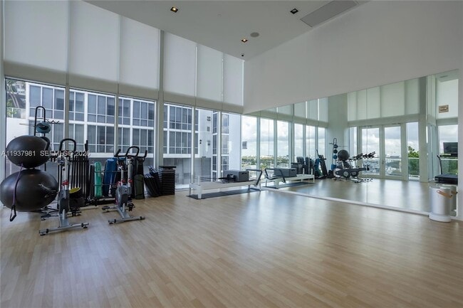 Building Photo - 1040 Biscayne Blvd