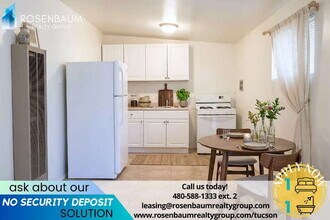 Building Photo - 2452 N Treat Ave