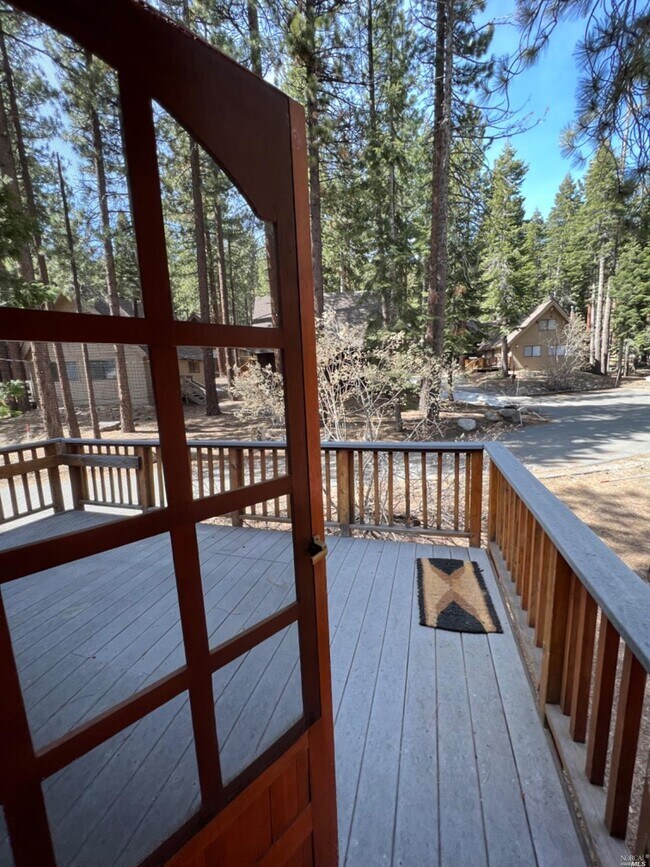 Building Photo - 702 College Dr