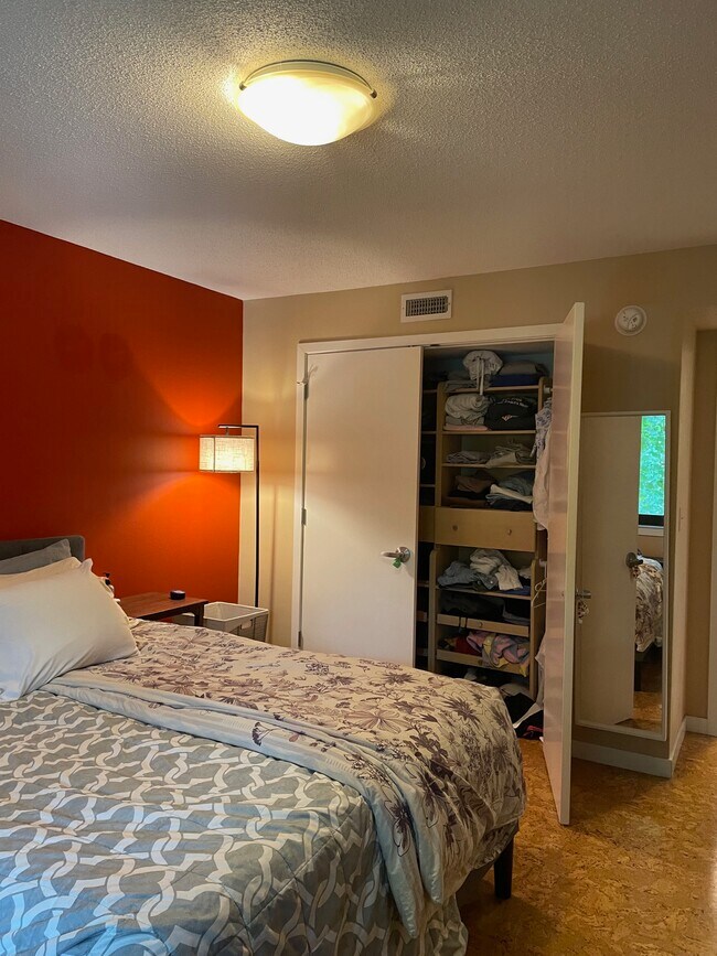 Building Photo - 52 Groveland Terrace