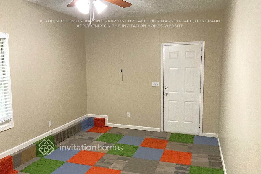 Building Photo - 3808 Mountain View Rd NW