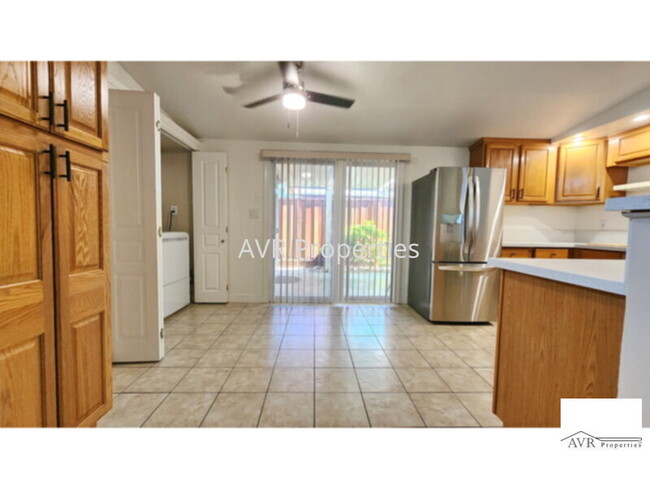 Building Photo - Beautifully upgraded single story home in ...