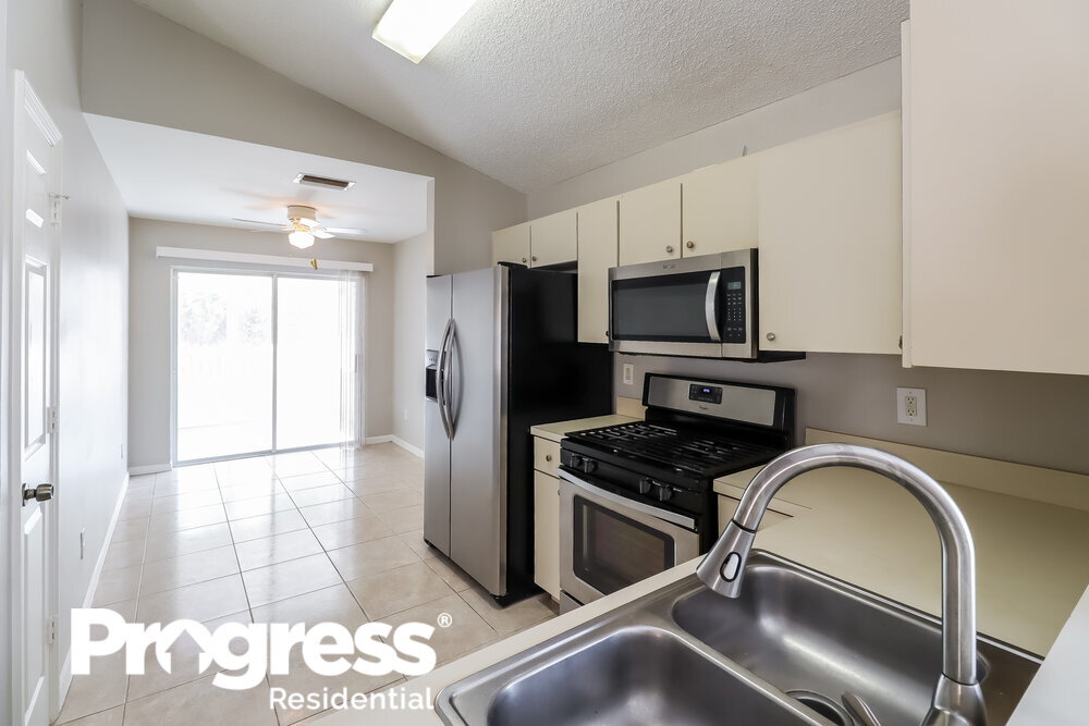 Building Photo - 6713 Summer Cove Dr