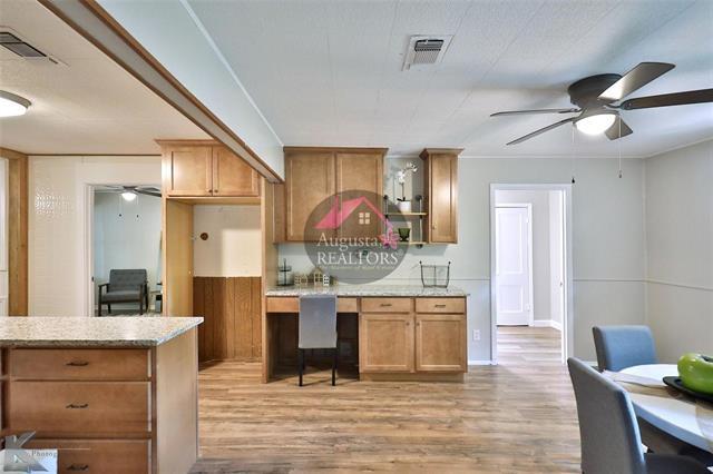 Building Photo - 1625 Burger St