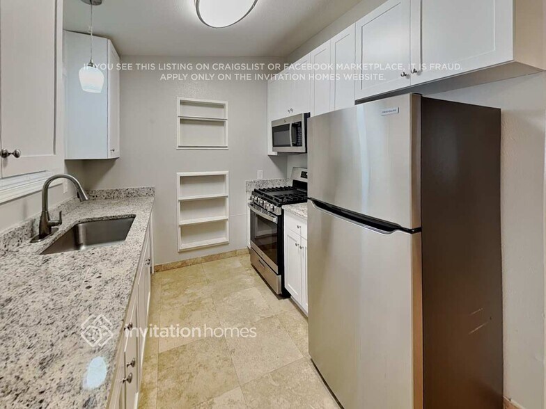 Building Photo - 3612 S Quintero St