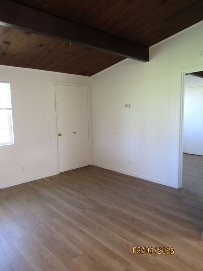 Building Photo - Charming One Bed, One Bath Country Home in Sebastopol-$1,795 per month!