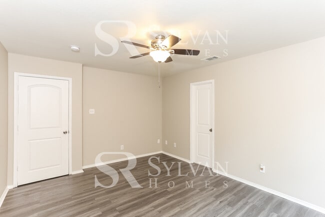 Building Photo - Turn the key. Enter. Smile. Repeat every day!