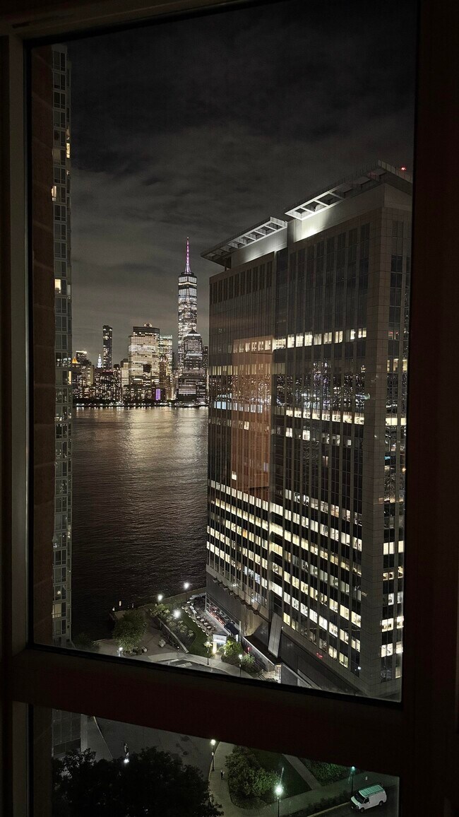 Building Photo - 20 2nd street WASHINGTON St