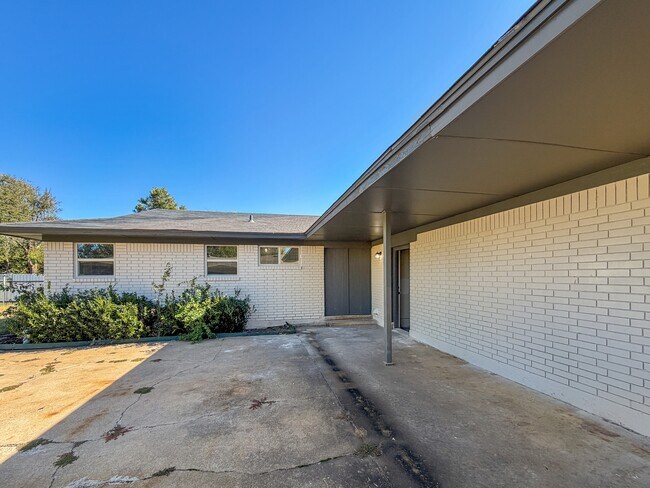 Building Photo - 229 NW 79th St