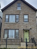 Building Photo - 2858 N Drake Ave