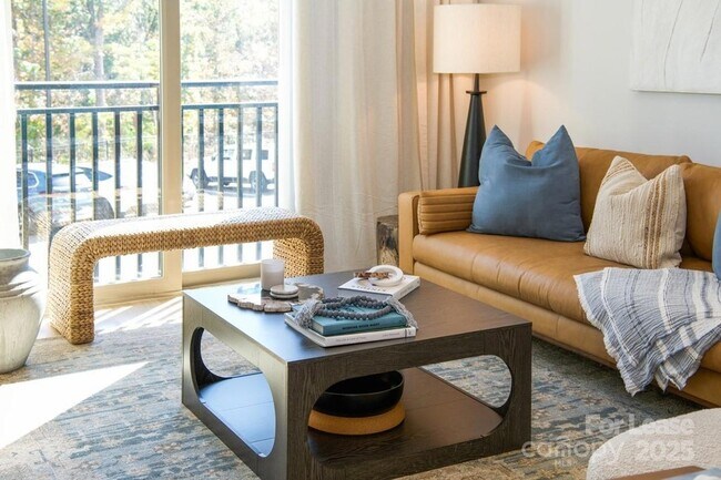 Building Photo - 9132 Senator Royall Dr