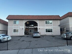 Building Photo - 2 BEDROOM 2 BATH, FIRST FLOOR UNIT, RENOVA...