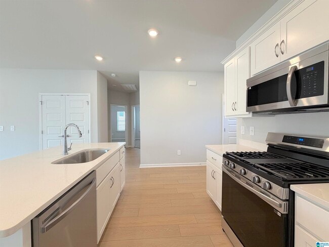 Building Photo - 14707 Mountain Strm Dr