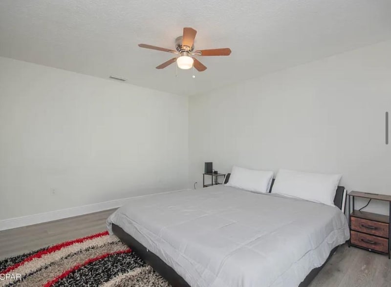 Building Photo - 5524 Sunset Ave