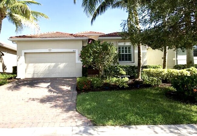 Building Photo - 8645 Banyan Bay Blvd