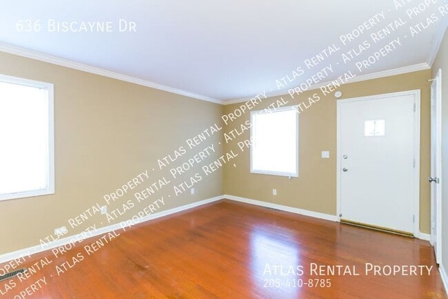 Building Photo - 636 Biscayne Dr