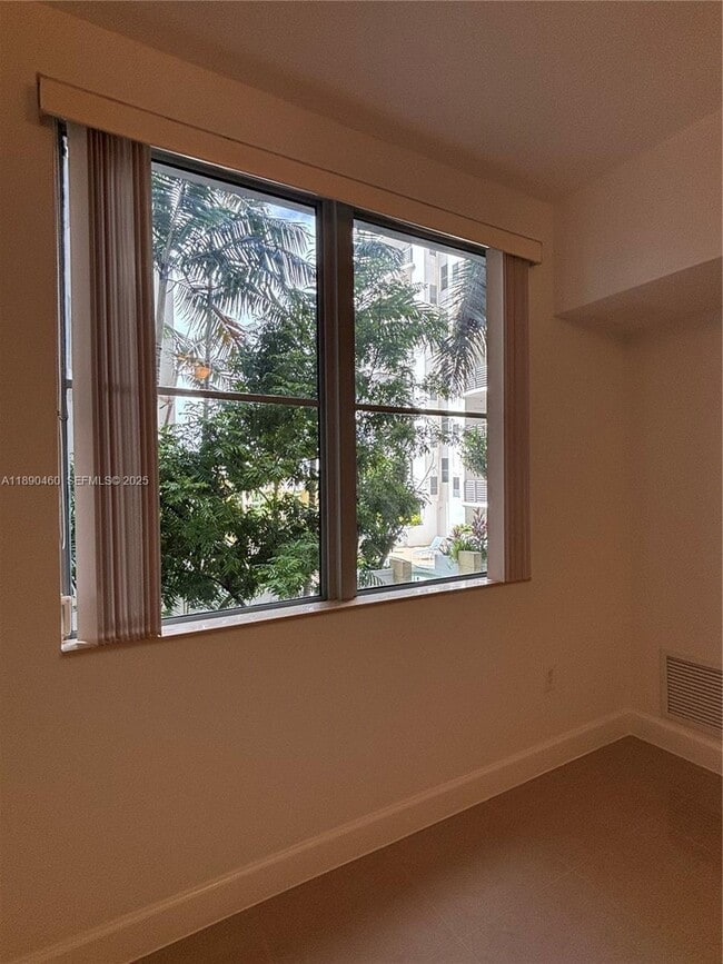 Building Photo - 1830 Radius Dr