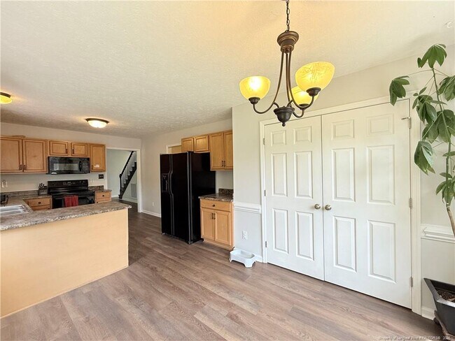 Building Photo - 509 Kentwell Ct