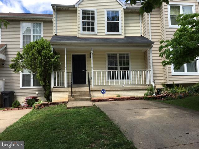 Primary Photo - 204 Staunton Ct