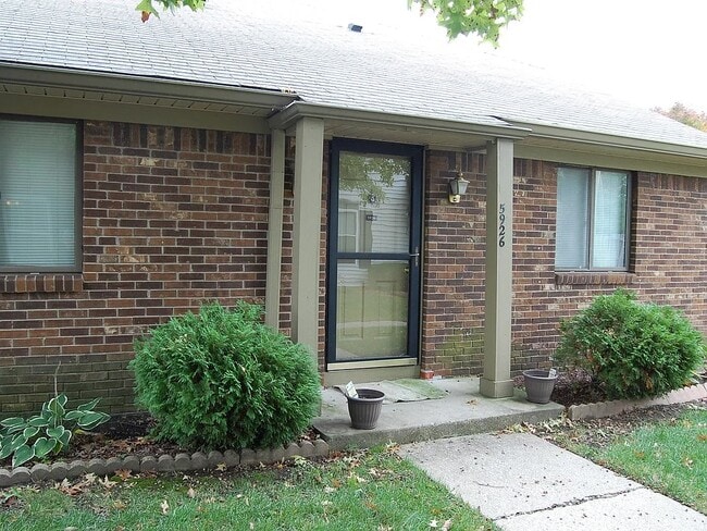 Building Photo - 5926 Deerwood Court