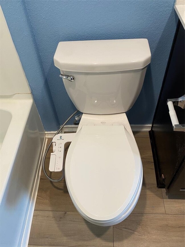 Building Photo - 13704 Knights Br Dr