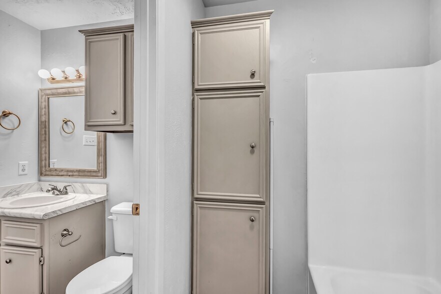 Building Photo - 3402 Timberline Ct