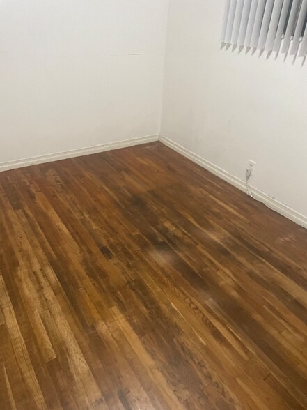 Building Photo - 5853 Virginia Ave