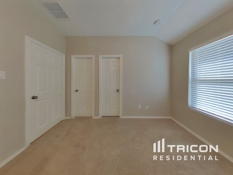 Building Photo - 17588 Rosewood Manor Ln