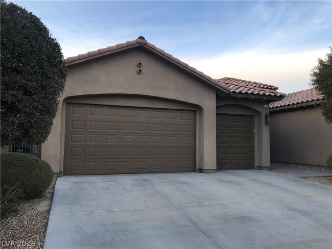 Building Photo - 3418 Singer Ln