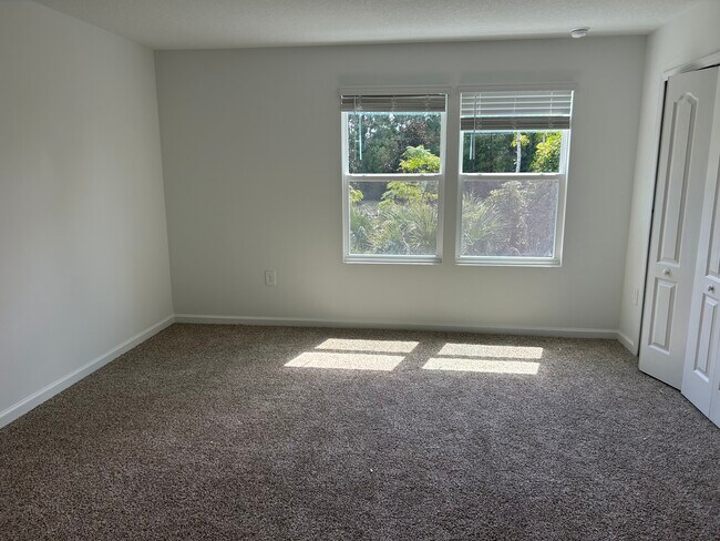 Building Photo - 84 Playa De Luna Ln