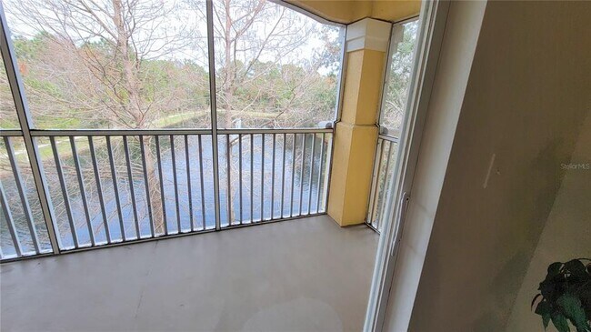 Building Photo - 5463 Vineland Rd