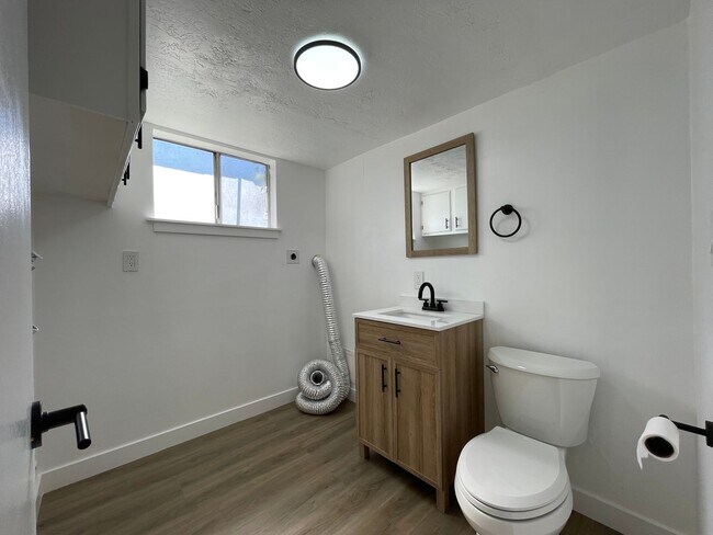 Building Photo - Beautifully Remodeled 2-Bedroom Duplex by Provo River Trail