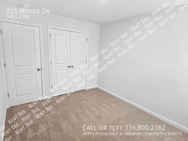 Building Photo - 255 Moyer Dr