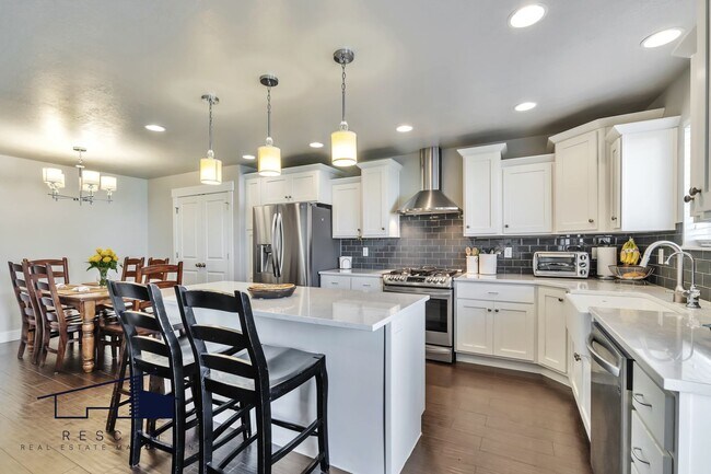 Building Photo - Immaculate 3-bedroom, 3.5-bathroom home for lease in Syracuse!