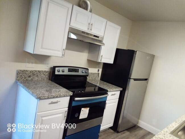 Interior Photo - Florin Woods Apartments