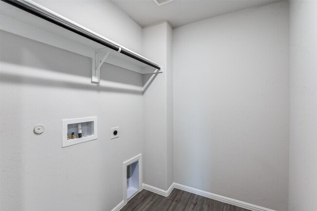 Building Photo - 737 Santa Lucia Dr
