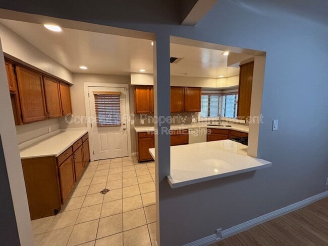 Building Photo - 17024 Crenshaw Blvd