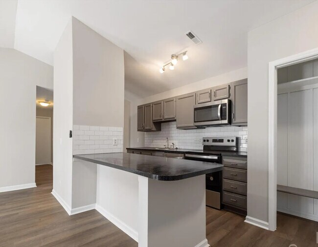 Building Photo - 6142 Meadow Rose Ln