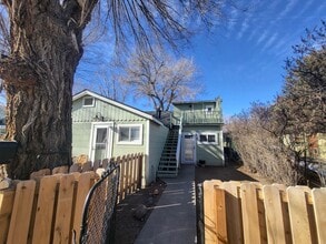 Building Photo - HAR0204-208-208 1/2>**