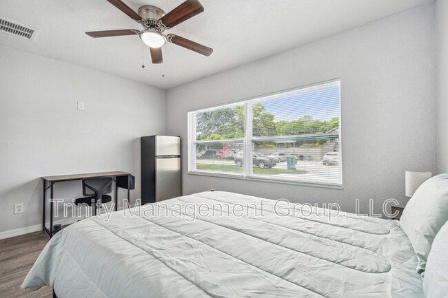 Building Photo - 380 Jeru Blvd