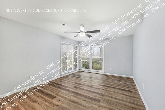 Building Photo - 2839 W Avon Rd